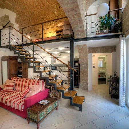 Stilnuovo Charming Apartment In Siena'S Historic Center, Very Close To Piazza Del Campo מראה חיצוני תמונה